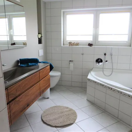 Bodensee Luxus Ferienwohnung Claudia 6 * Friedrichshafen